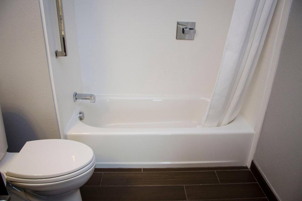 Towneplace Suites Fort Worth University Area/Medical Center Екстериор снимка