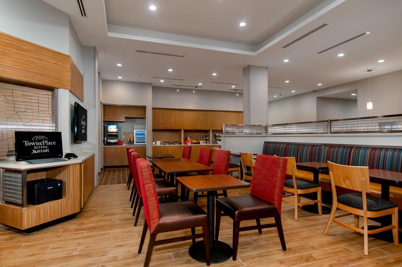 Towneplace Suites Fort Worth University Area/Medical Center Екстериор снимка